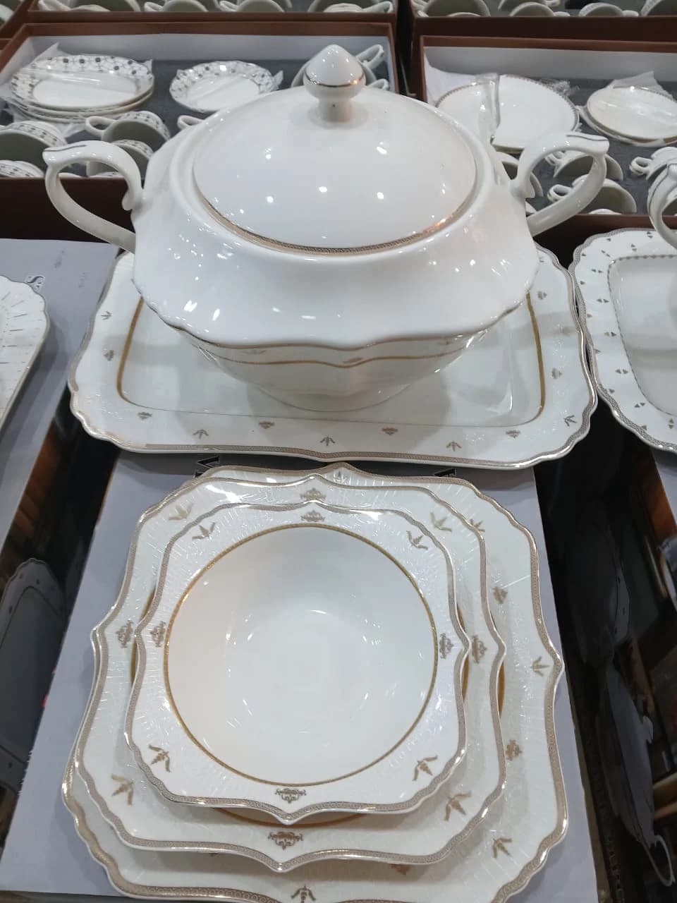 ✨ Service à table 21 pièces – Porcelaine ✨